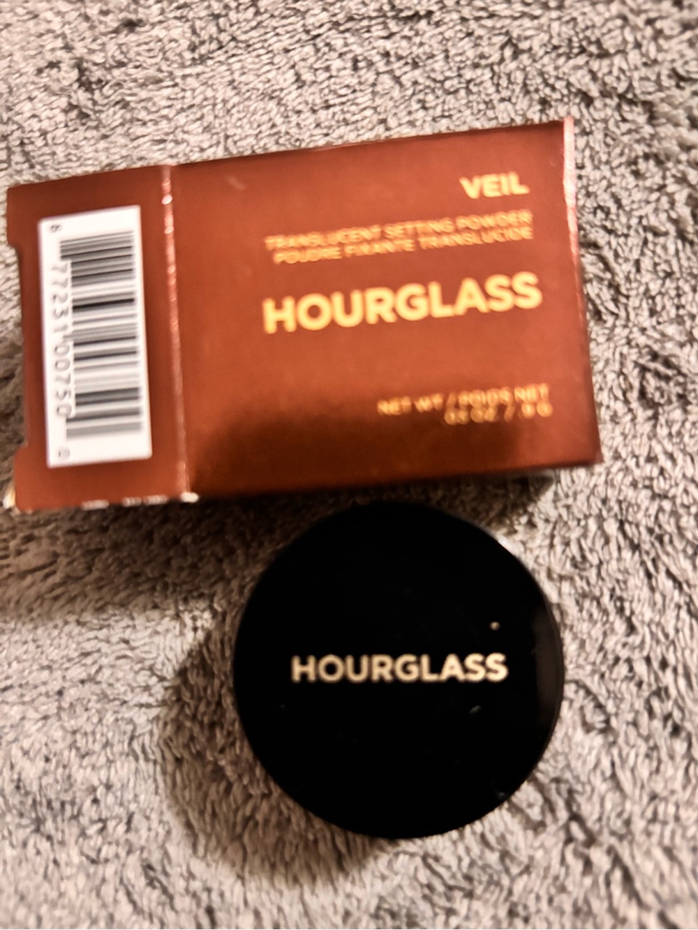 Makeup Setting Powder - Picture 3 of 5